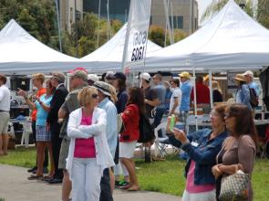 CA - Encinal Yacht Clubs Puts On A Show